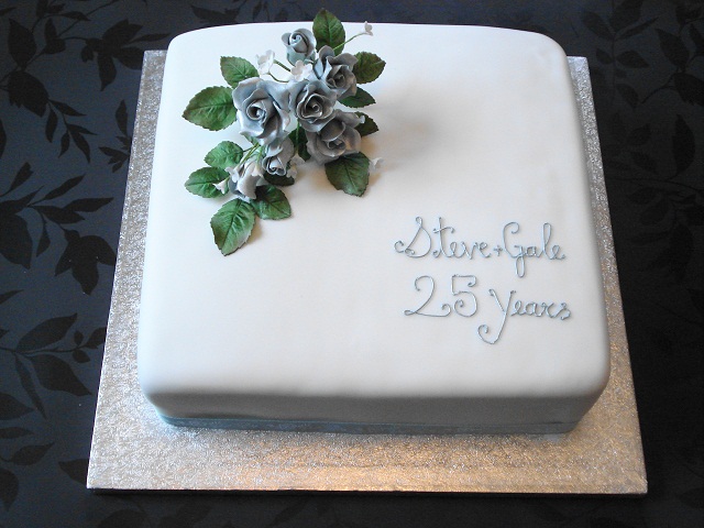 Anniversary - The Fairy Cakery - Cake Decoration and Courses based in